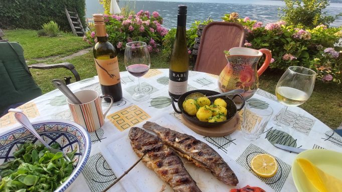 Grillen im Garten 